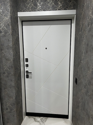 Белая панель МДФ